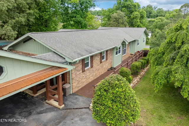 $589,000 | 310 Hollywood Circle, Sevierville, TN 37862