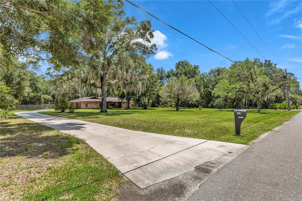 13 Cunningham Road DeBary, FL 32713 - Photo 5 of 37 Gallery Image 5
