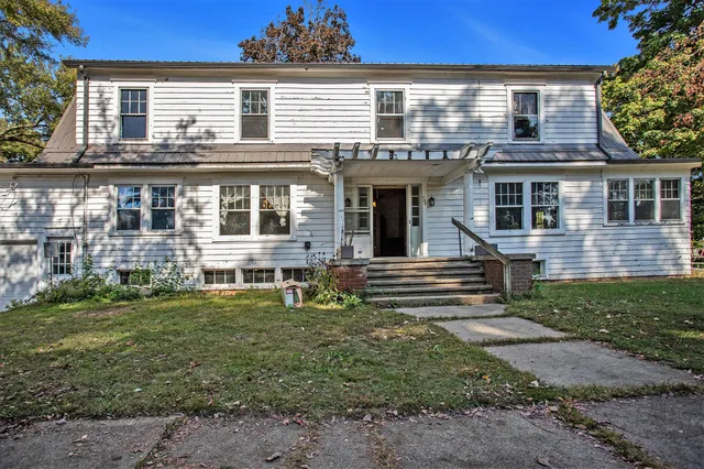 $189,900 | 703 North Church Street, Tekonsha, MI 49092