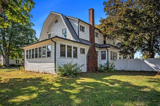 $189,900 | 703 North Church Street, Tekonsha, MI 49092