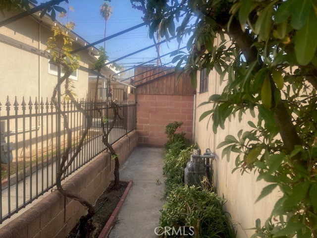 2701 Berkeley Street Bakersfield, CA 93305 - Photo 27 of 58 a view of a backyard