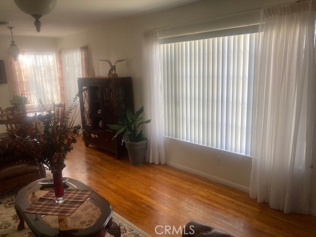 2701 Berkeley Street Bakersfield, CA 93305 - Photo 29 of 58 a dining room with table and chairs