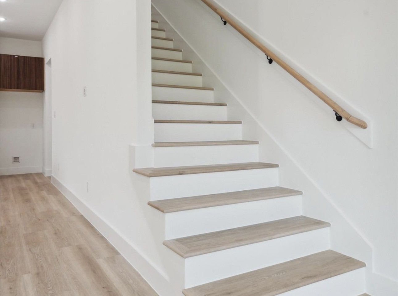 7416 Maxroy Street Houston, TX 77088 - Photo 12 of 35 a view of entryway