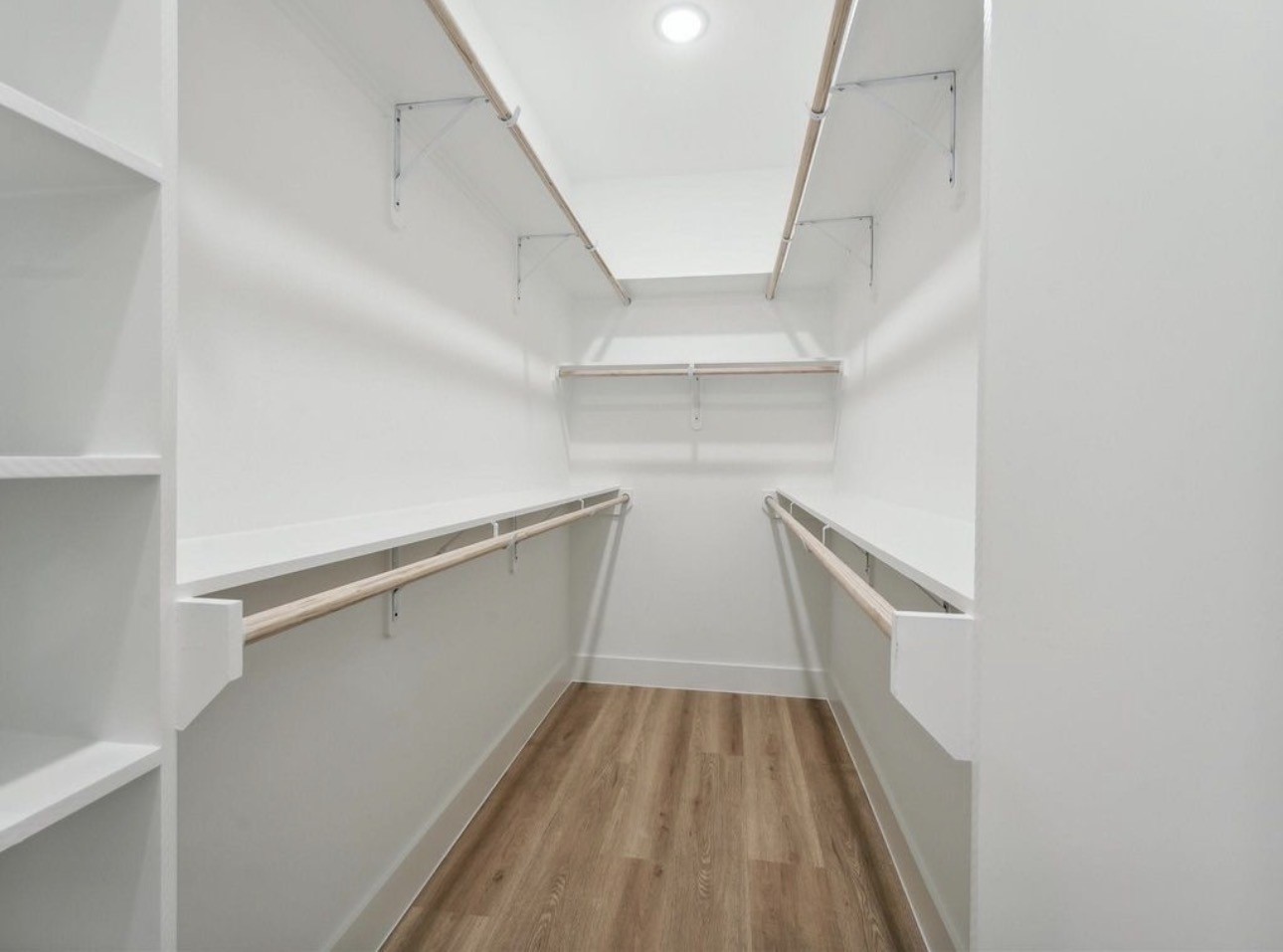 7416 Maxroy Street Houston, TX 77088 - Photo 23 of 35 a view of entryway