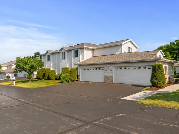 $299,999 | 4026 Hazelnut Court, Sheboygan, WI 53081