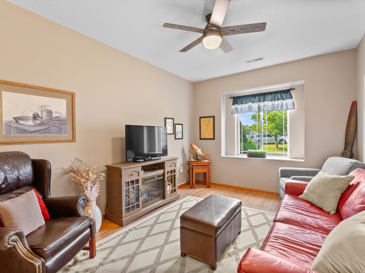4026 Hazelnut Court Sheboygan, WI 53081 - Photo 14 of 20 Second Bedroom