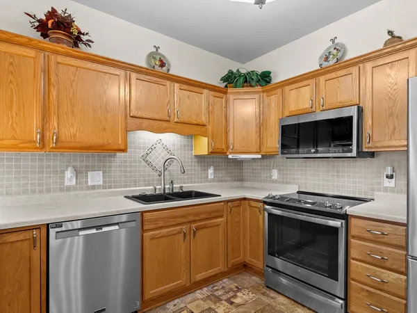 $299,999 | 4026 Hazelnut Court, Sheboygan, WI 53081