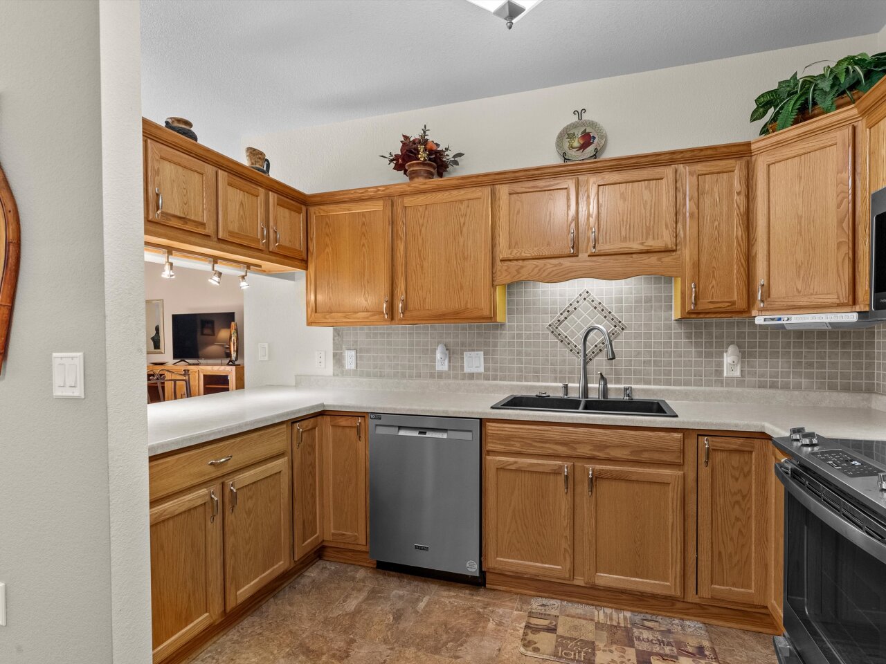 4026 Hazelnut Court Sheboygan, WI 53081 - Photo 4 of 20 Kitchen View 2