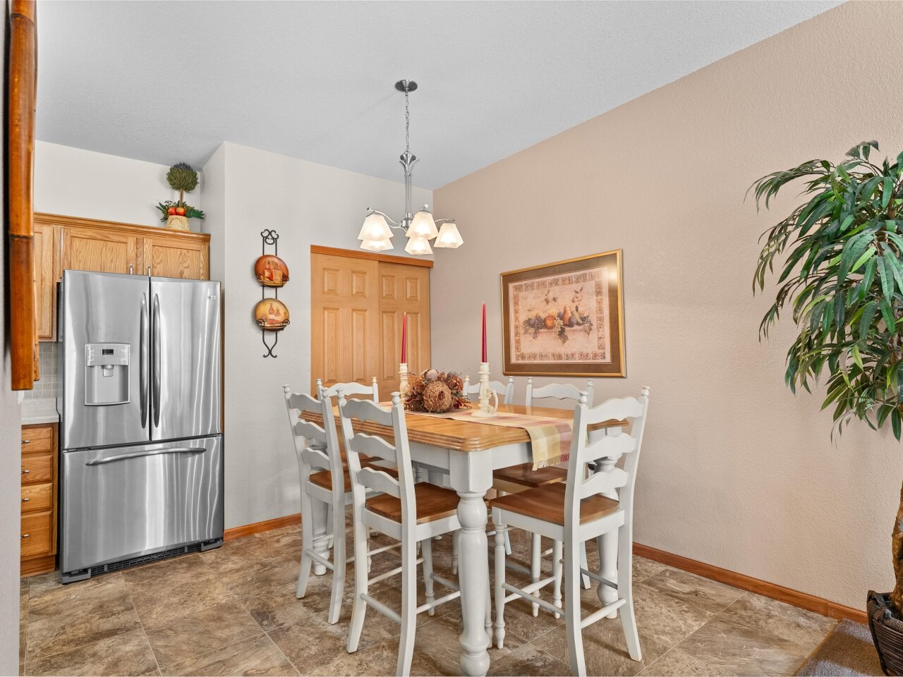 4026 Hazelnut Court Sheboygan, WI 53081 - Photo 6 of 20 Dining