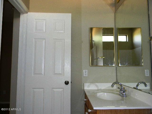 6754 West Rowel Road Peoria, AZ 85383 - Photo 20 of 23 Bathroom