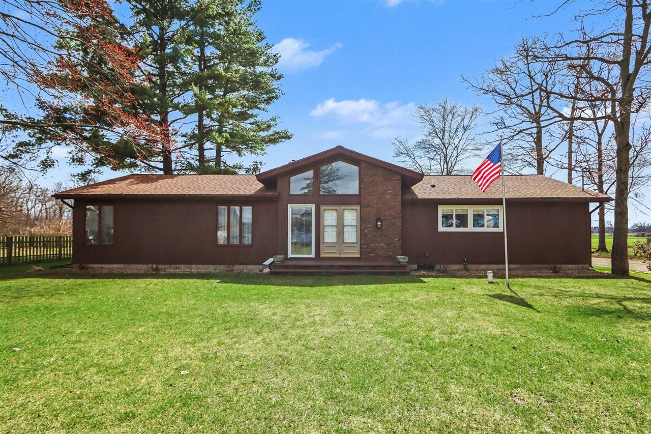 48379 Hill Drive Decatur, MI 49045 - Photo 2 of 43