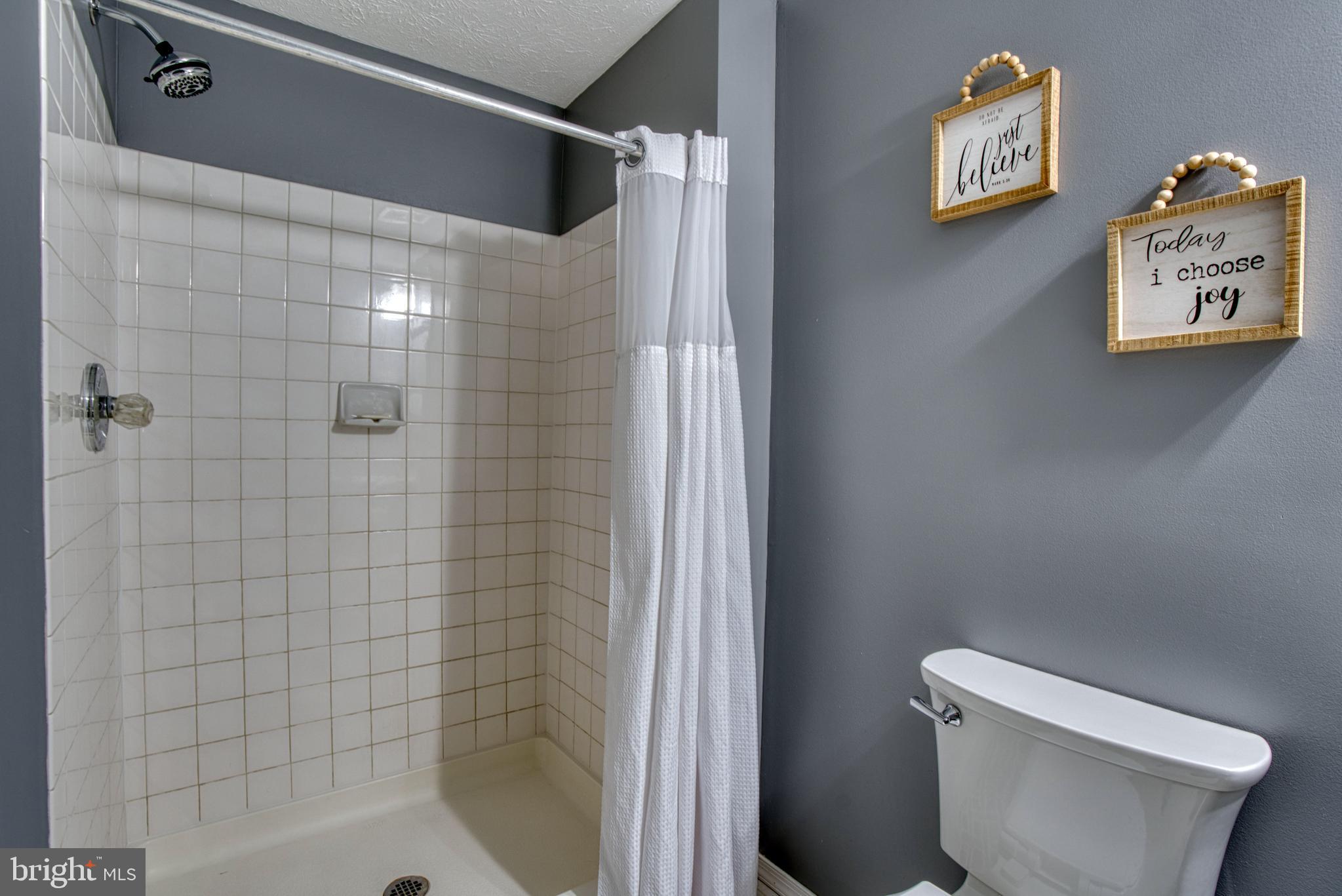 8 Cavan Green Nottingham, MD 21236 - Photo 44 of 55