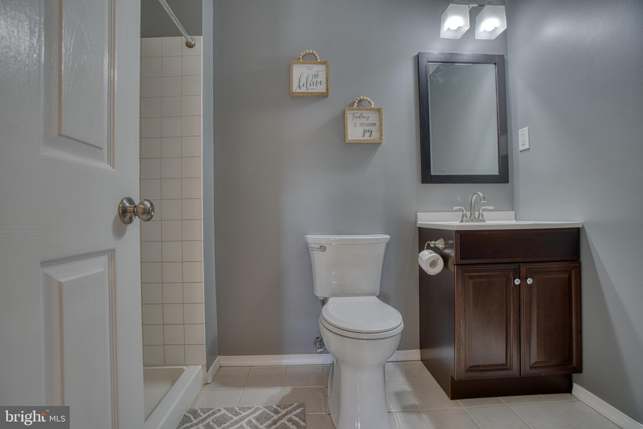 8 Cavan Green Nottingham, MD 21236 - Photo 46 of 55