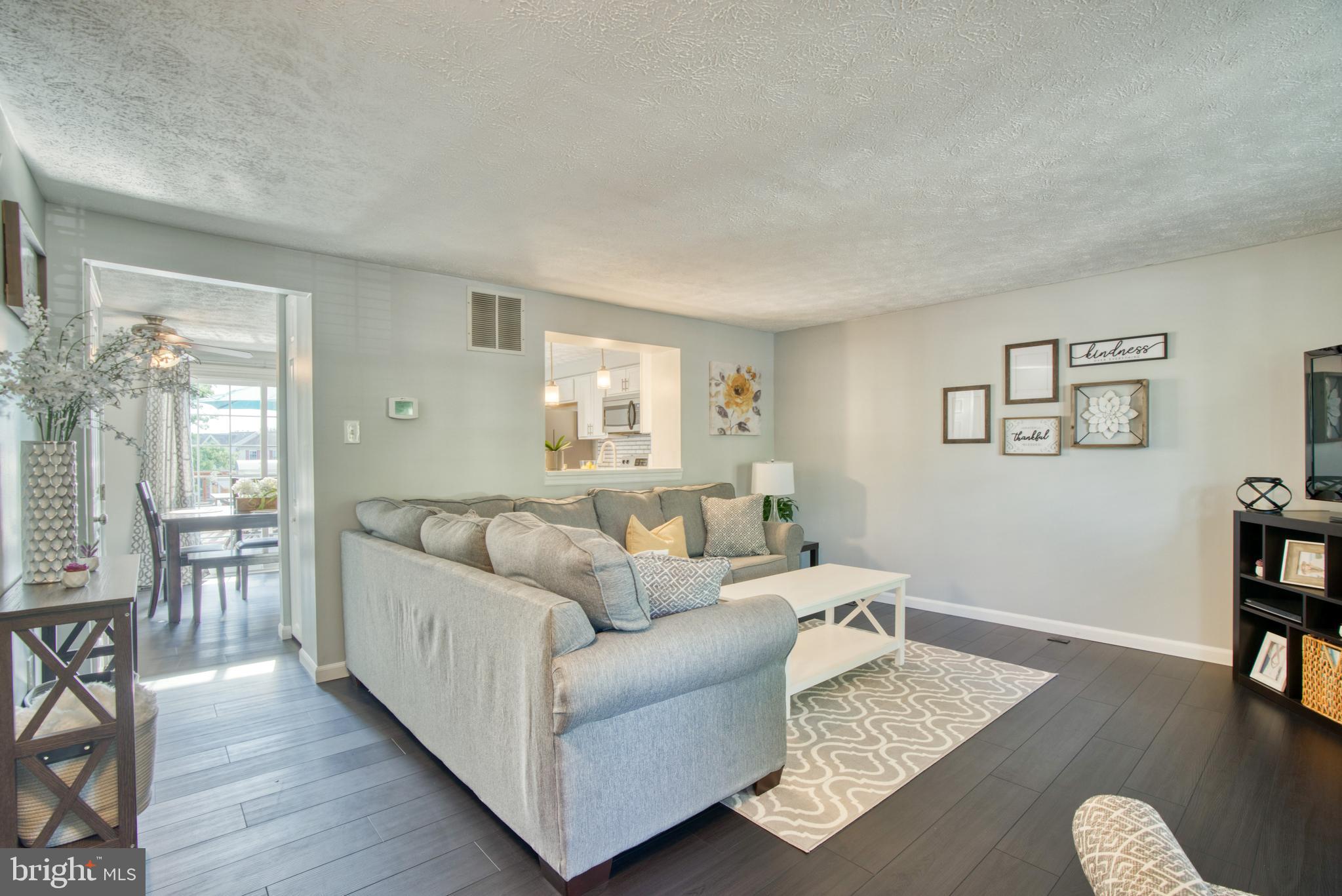 8 Cavan Green Nottingham, MD 21236 - Photo 7 of 55