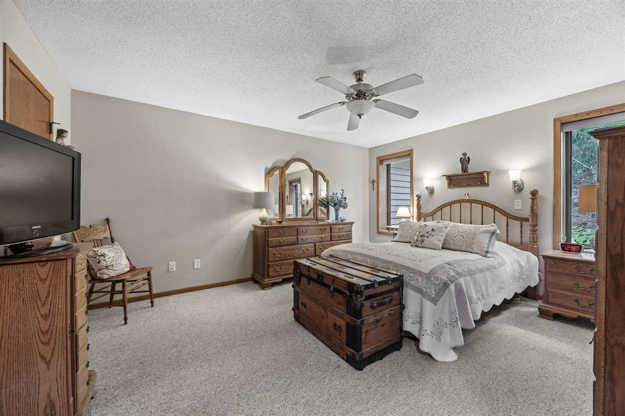 705 East Post Road Southeast, Unit 1 Cedar Rapids, IA 52403 - Photo 19 of 40 Gallery Image 19