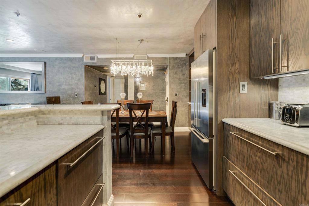 5705 Friars Road, Unit 11 San Diego, CA 92110 - Photo 2 of 37