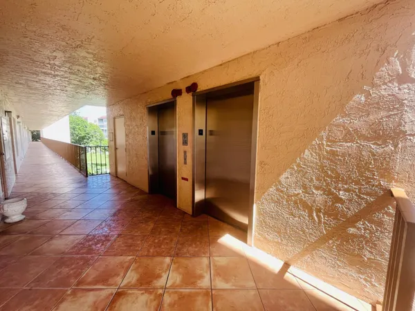 $1,700 | 14623 Bonaire Boulevard, Unit 401, Delray Beach, FL 33446