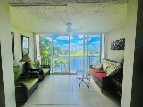 $1,700 | 14623 Bonaire Boulevard, Unit 401, Delray Beach, FL 33446