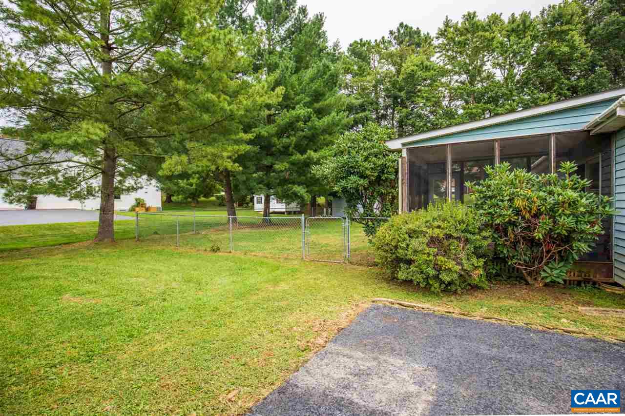 11 Meadow Ridge Road Waynesboro, VA 22980 - Photo 3 of 17 a front view of a house with garden