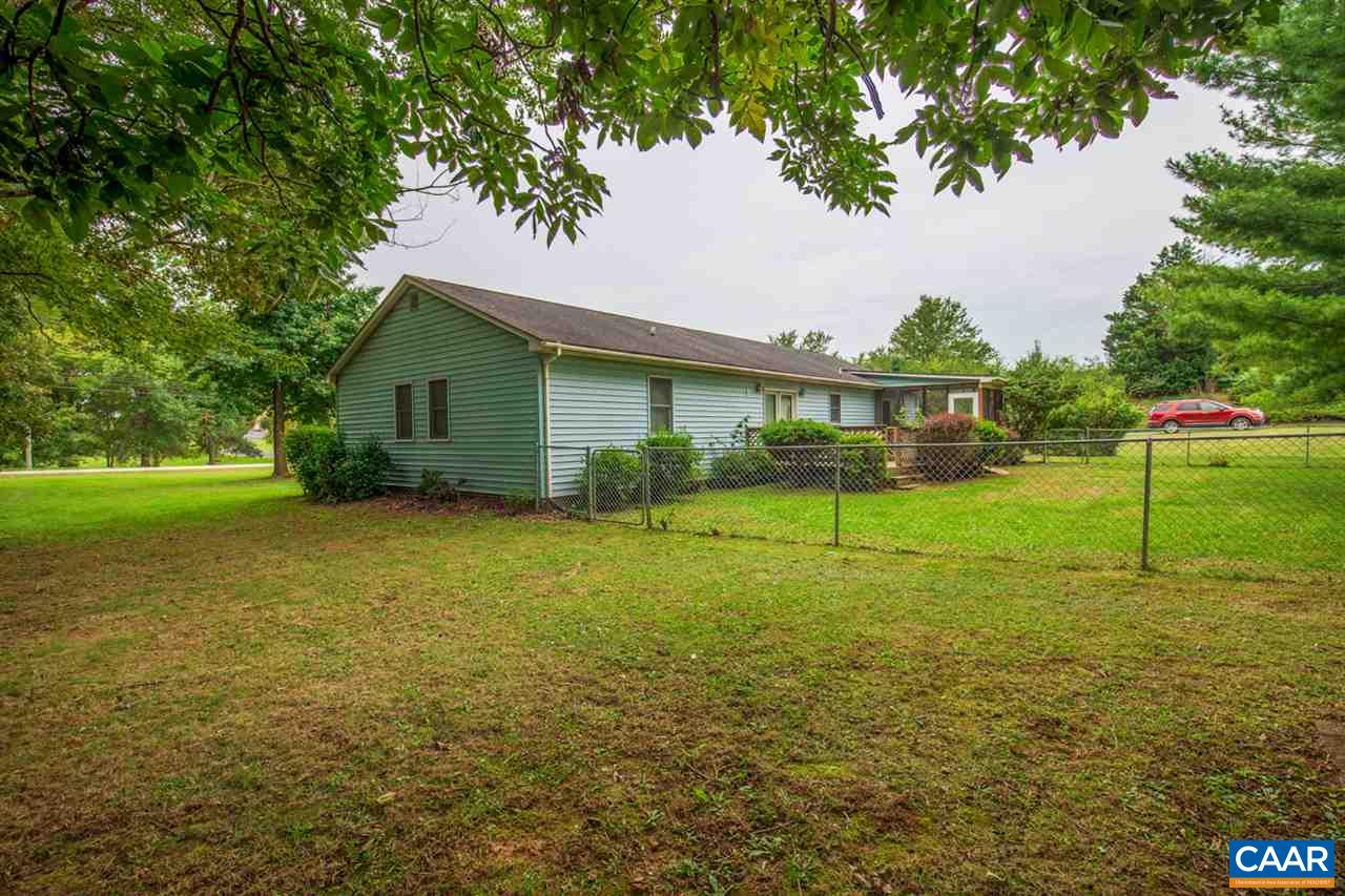 11 Meadow Ridge Road Waynesboro, VA 22980 - Photo 6 of 17 a backyard of a house with lots of green space