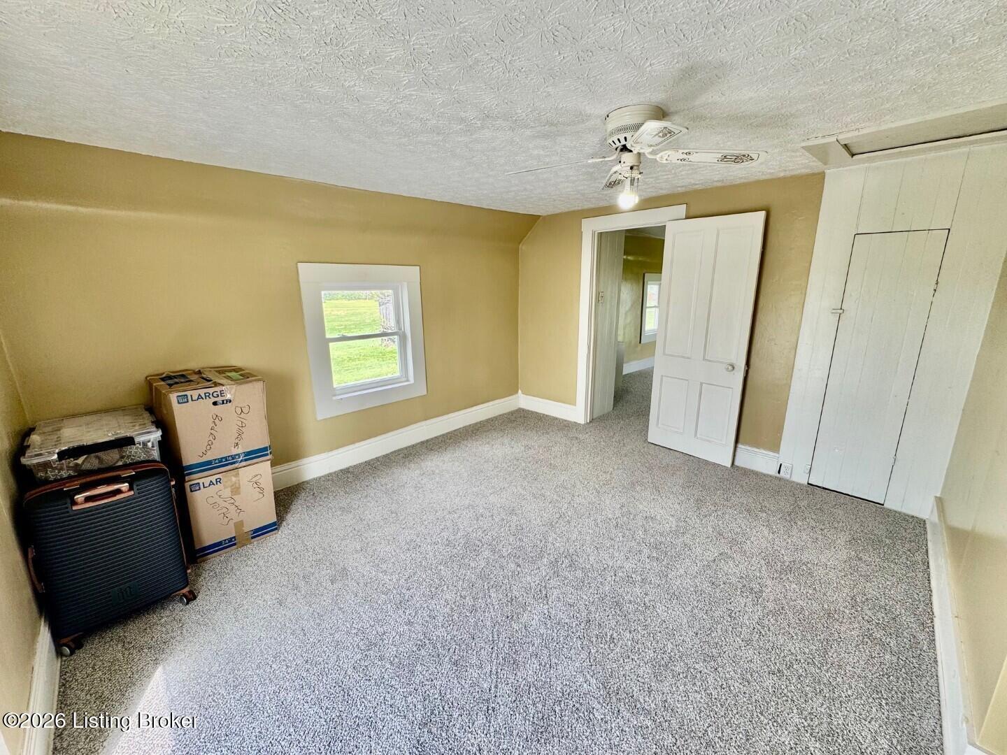 1024 McLain Road Springfield, KY 40069 - Photo 16 of 32 016_Upstairs Bedroom