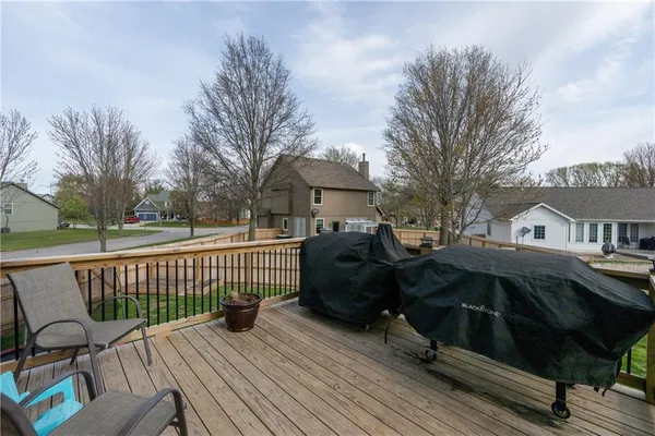 $395,000 | 1200 North 1st Street East, Louisburg, KS 66053