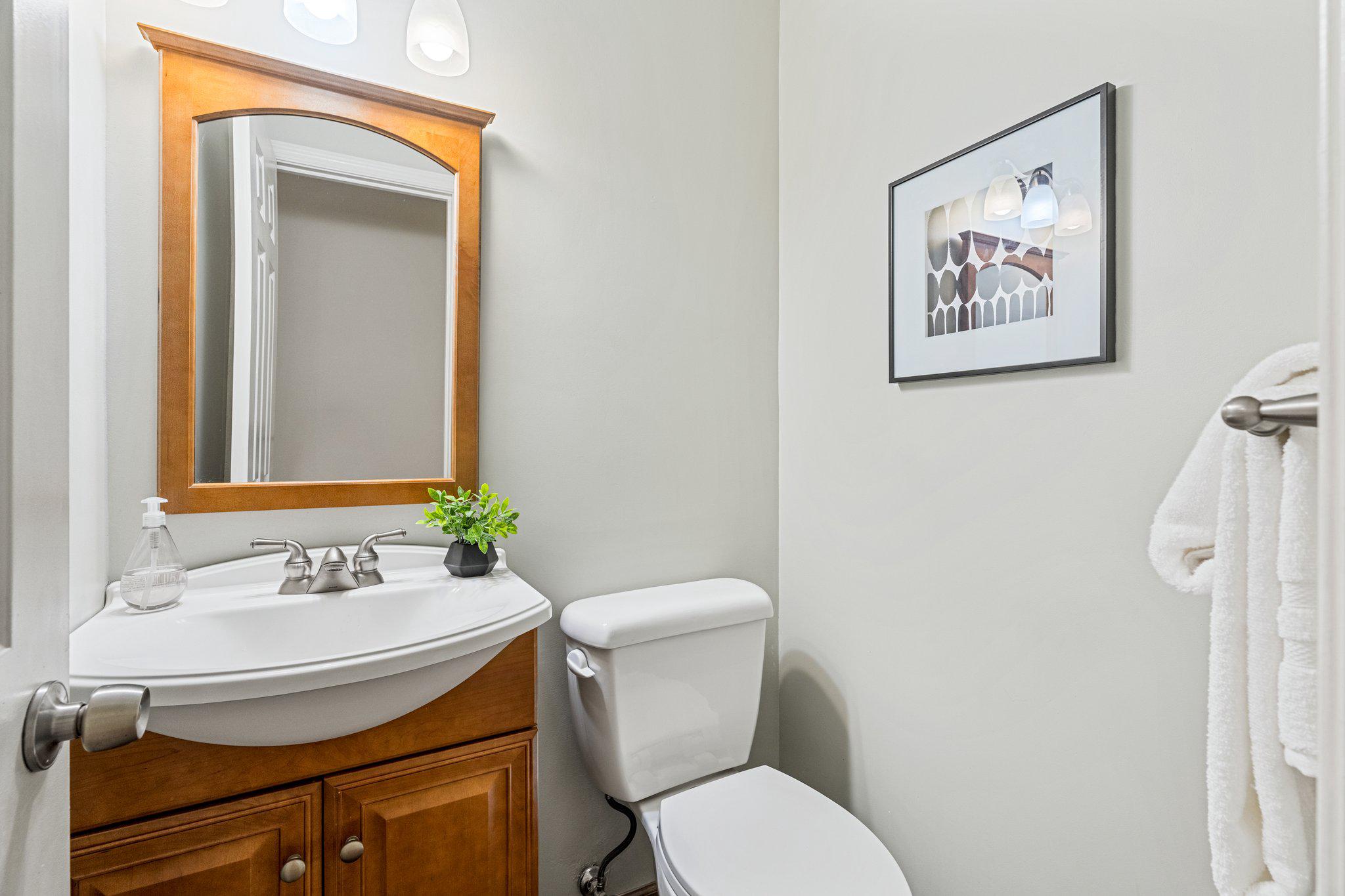 12400 Triple Crown Road Gaithersburg, MD 20878 - Photo 15 of 45 Main floor powder room