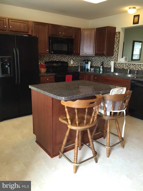 1207 Steed Street Ranson, WV 25438 - Photo 5 of 24 Kitchen