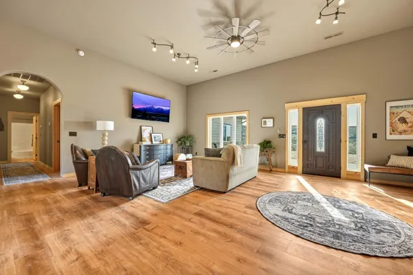 $975,000 | 5 Chinook Drive, Sheridan, WY 82801