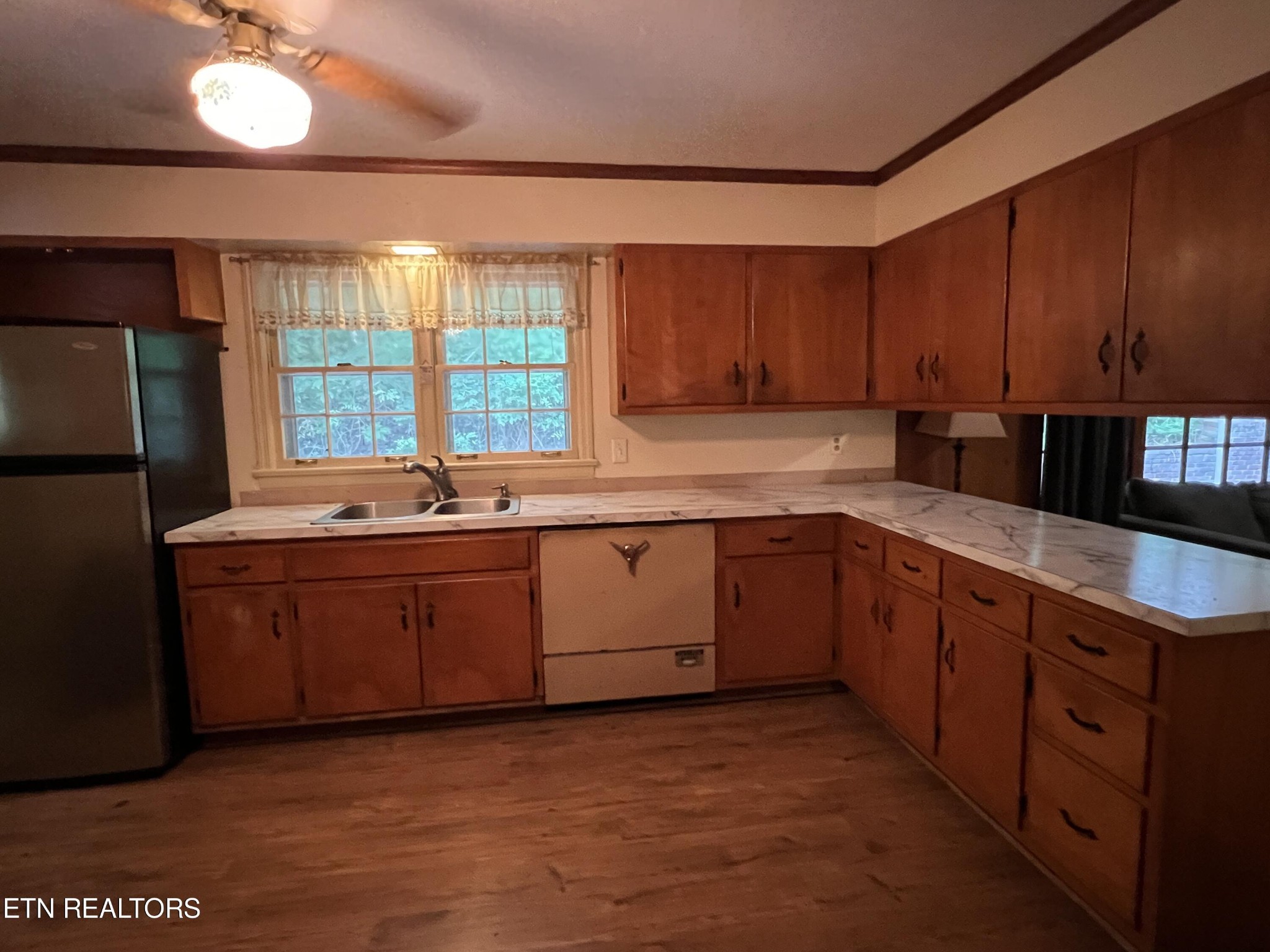 246 Bluff Road Kingston, TN 37763 - Photo 3 of 12 Gallery Image 3
