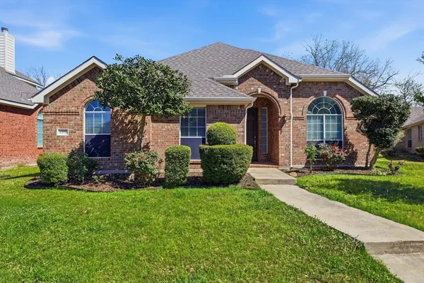 $395,000 | 2706 Cedar Brook Drive, Garland, TX 75040