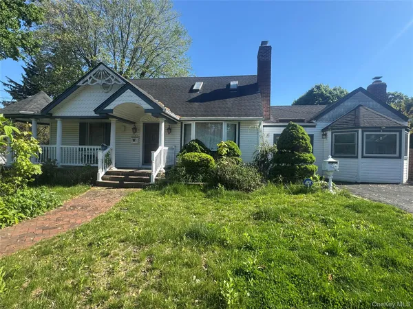 $1,088,000 | 7 Dawes Avenue, Syosset, NY 11791