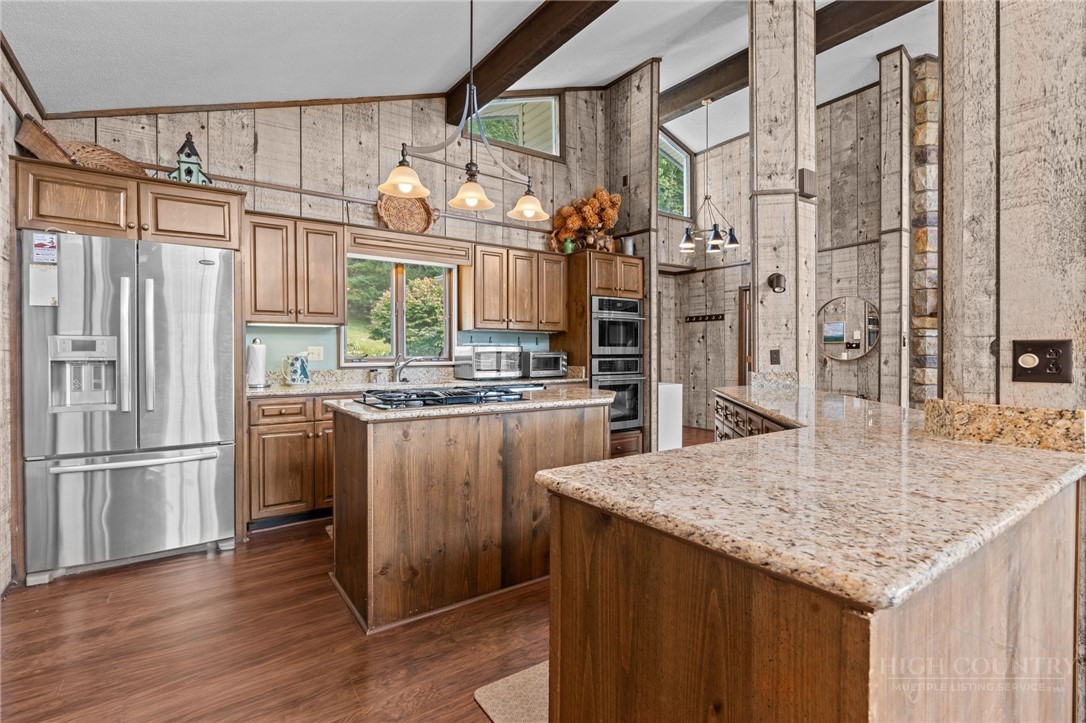173 Skiview Road Seven Devils, NC 28604 - Photo 17 of 49 Gallery Image 17