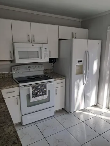 $3,400 | 229 Northwest 85th Court, Miami, FL 33126