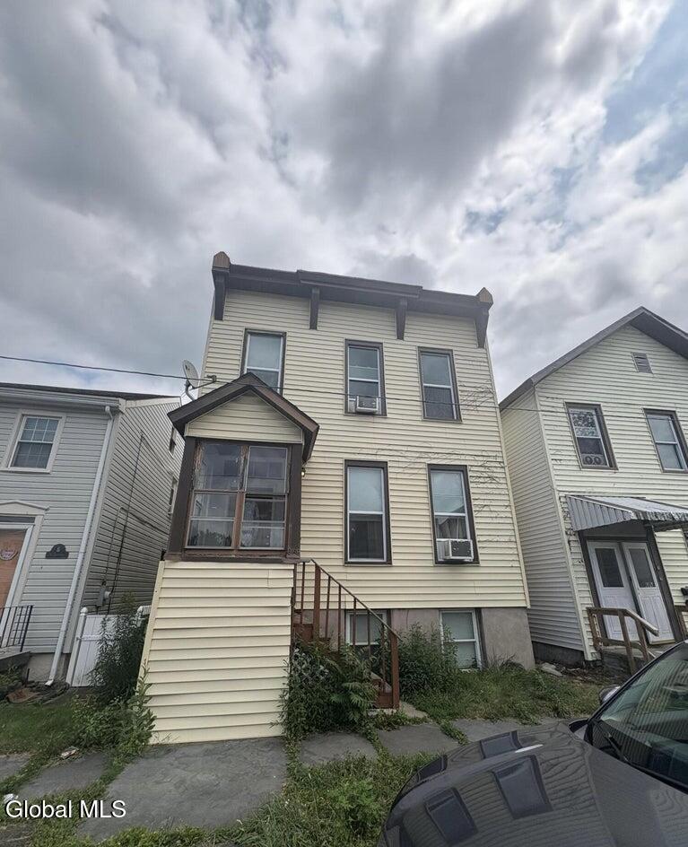 668 3rd Avenue Troy, NY 12182 - Photo 1 of 11 20250715003110330700000000-o