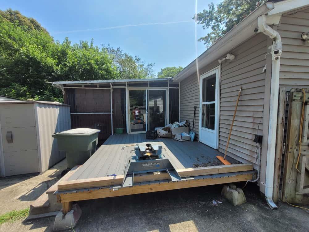 5024 Refugee Road Columbus, OH 43232 - Photo 8 of 12 8 Back 4