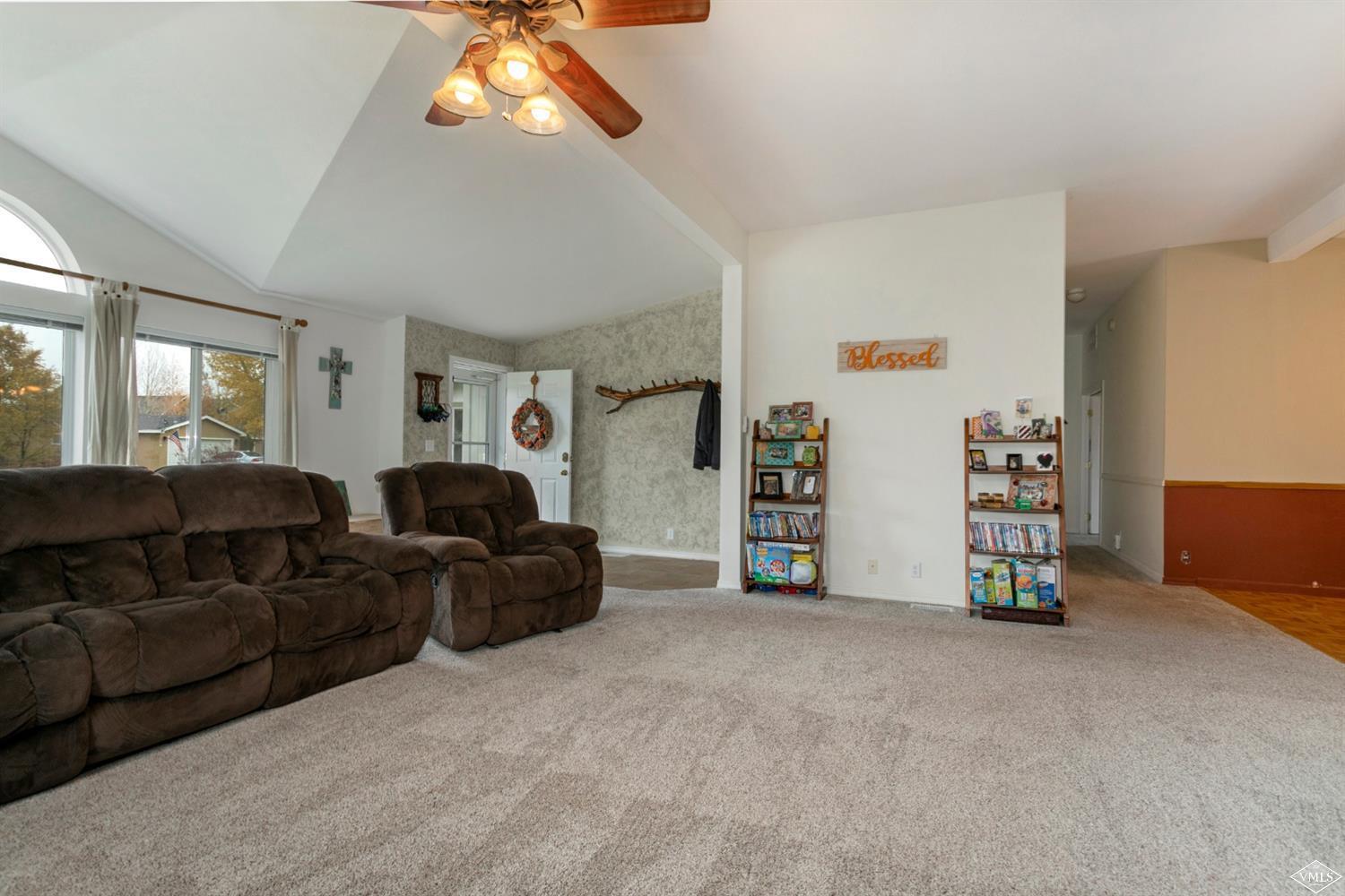 188 Navajo Road Gypsum, CO 81637 - Photo 4 of 20 Additional Photo