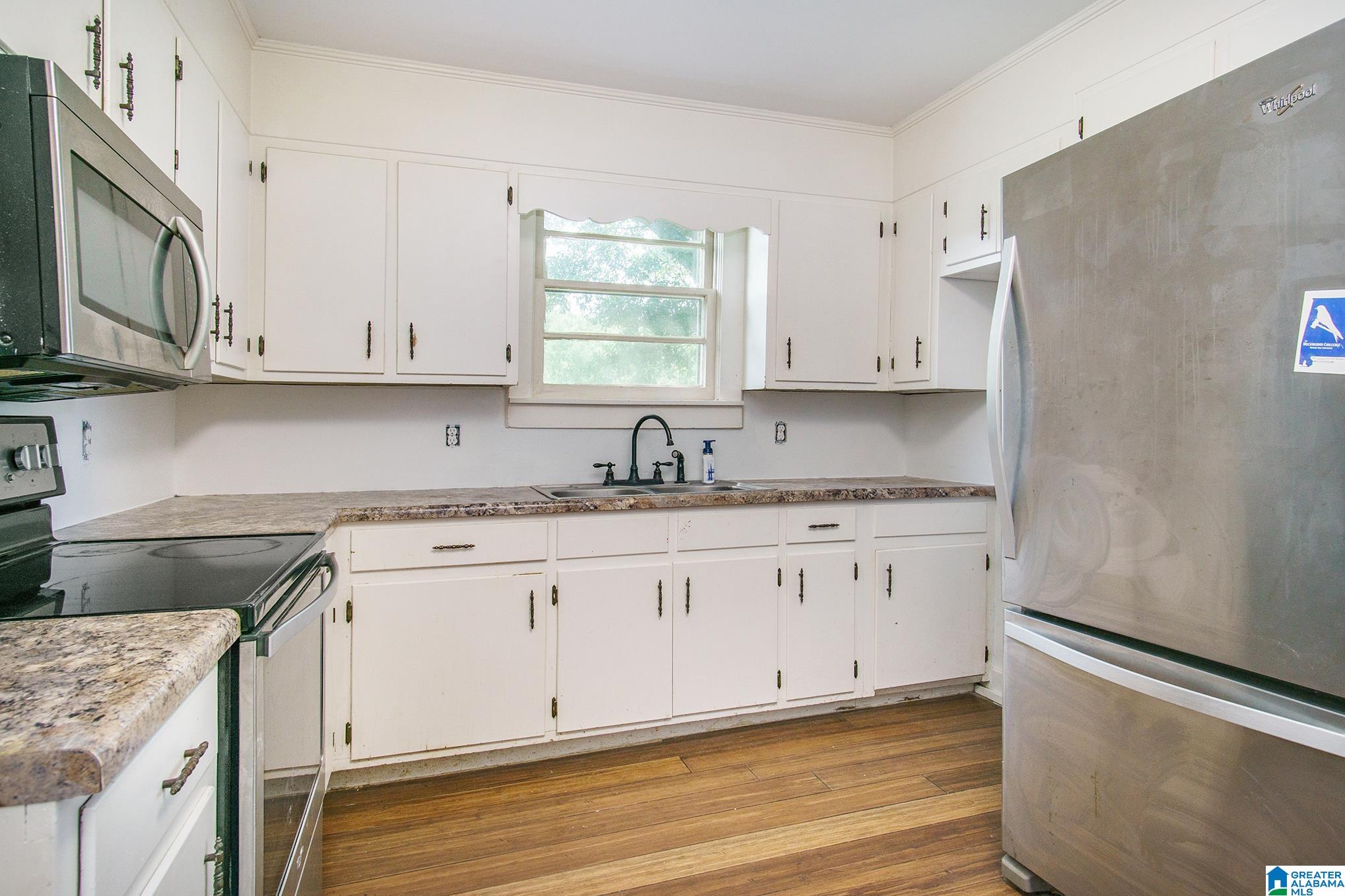 305 1st Street South Oneonta, AL 35121 - Photo 3 of 7