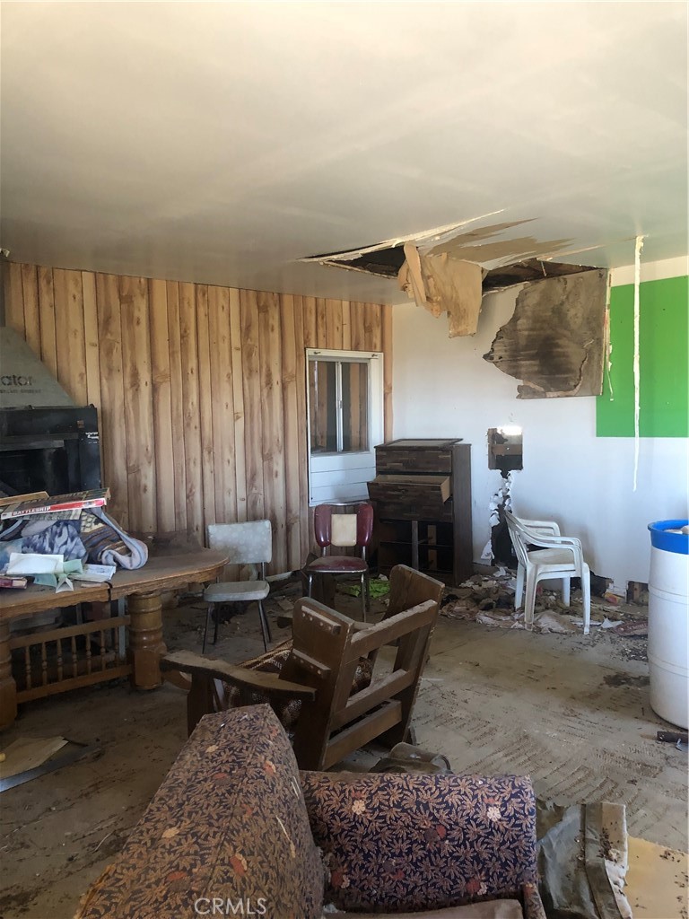 31875 Sapphire Road Lucerne Valley, CA 92356 - Photo 12 of 34