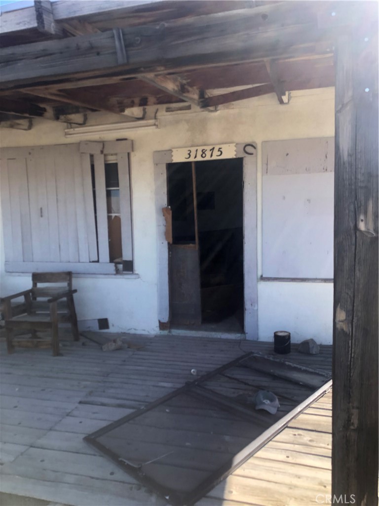 31875 Sapphire Road Lucerne Valley, CA 92356 - Photo 2 of 34