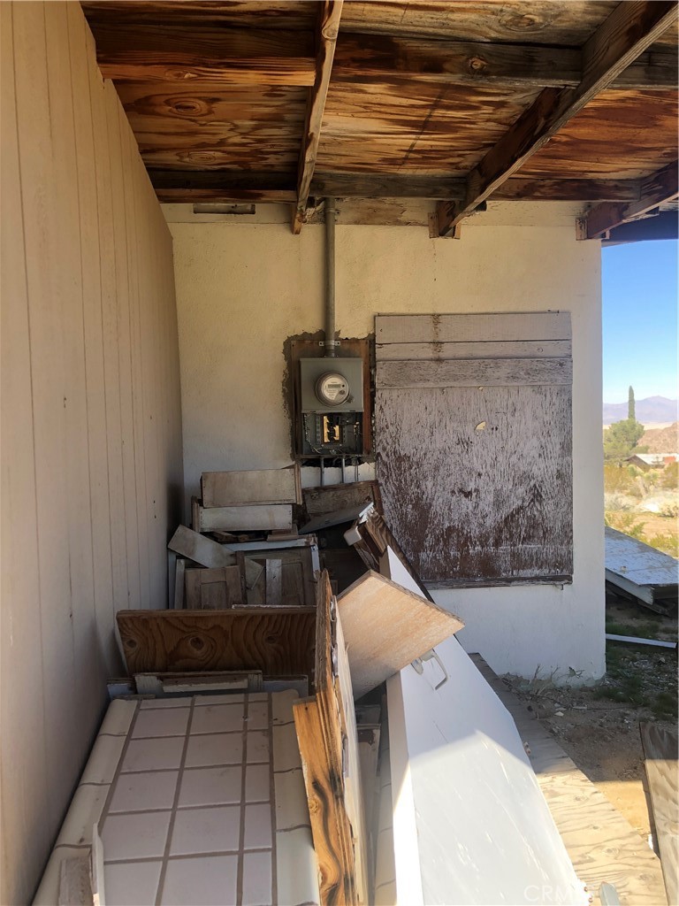 31875 Sapphire Road Lucerne Valley, CA 92356 - Photo 3 of 34