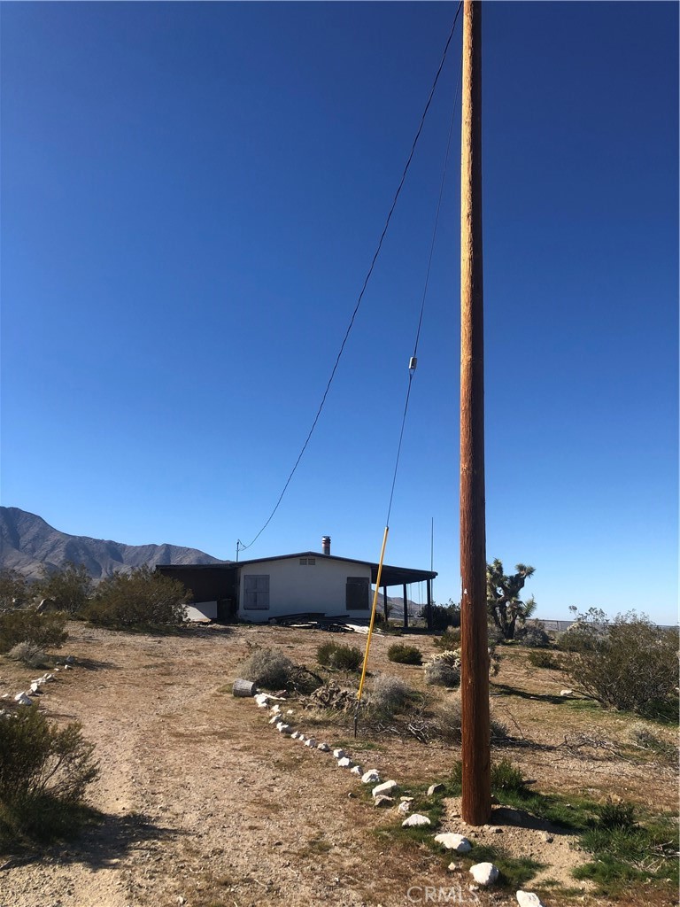 31875 Sapphire Road Lucerne Valley, CA 92356 - Photo 7 of 34