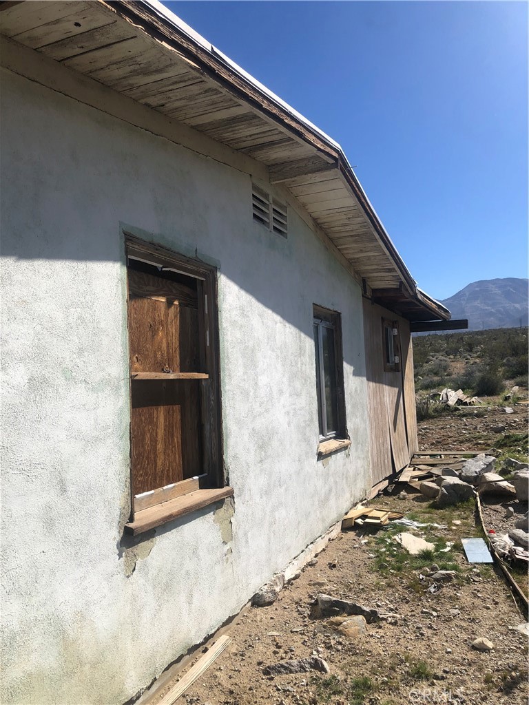 31875 Sapphire Road Lucerne Valley, CA 92356 - Photo 10 of 34