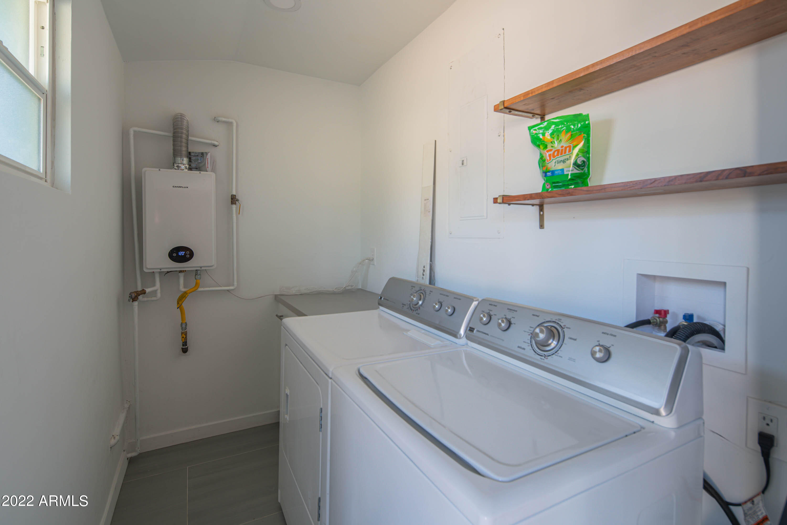 536 East Cheery Lynn Road Phoenix, AZ 85014 - Photo 26 of 35 Laundry