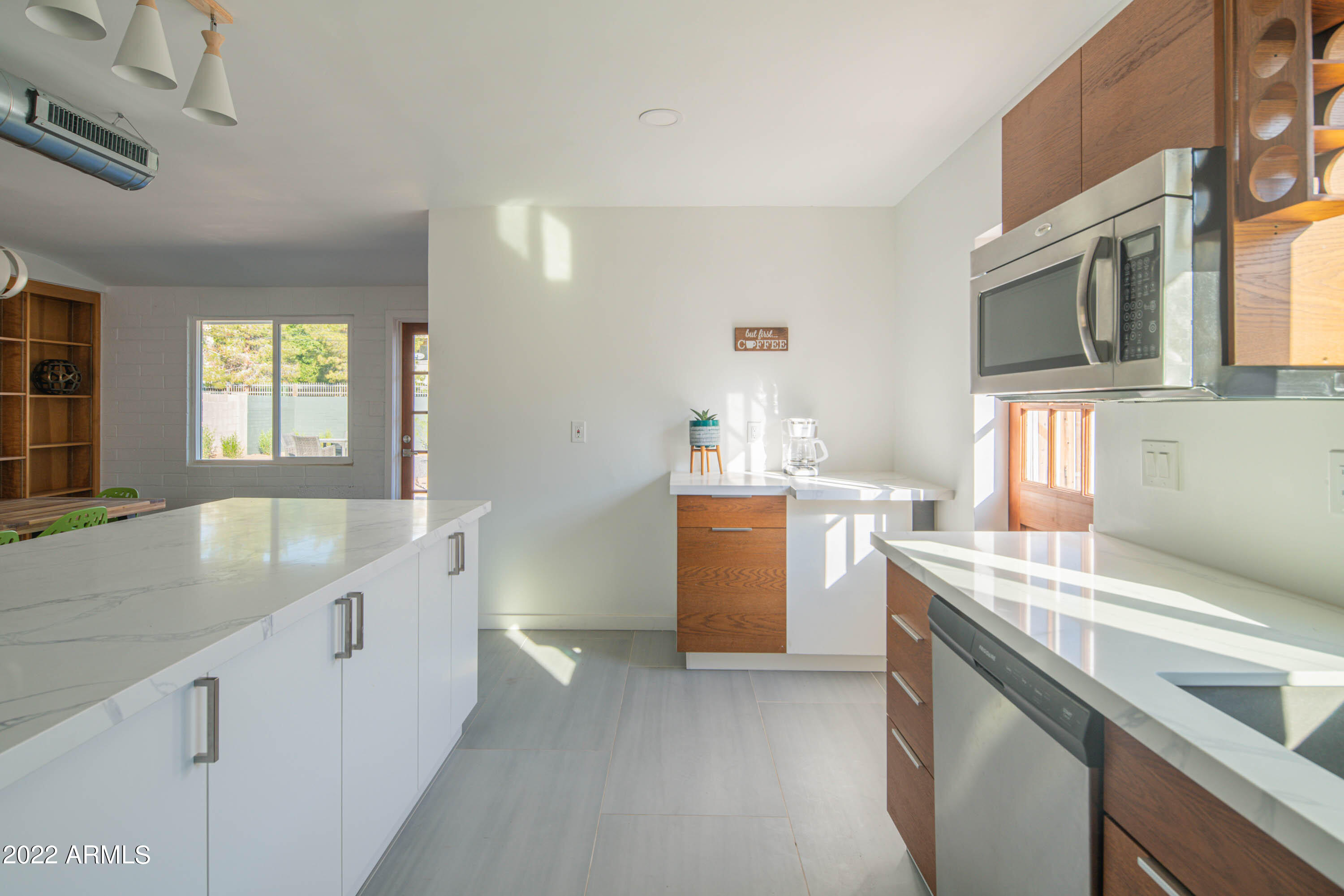 536 East Cheery Lynn Road Phoenix, AZ 85014 - Photo 5 of 35 Kitchen 5