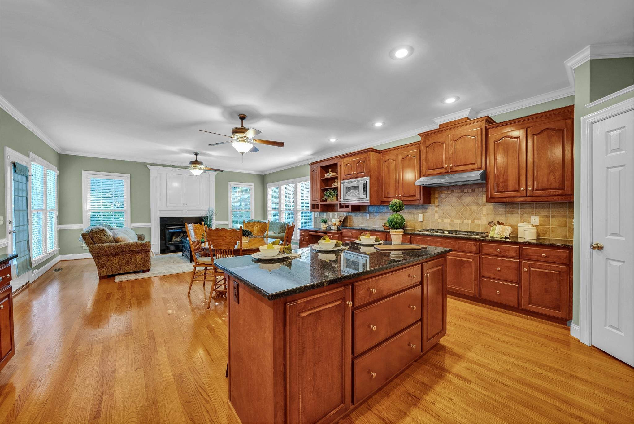 8207 Ortin Lane Raleigh, NC 27612 - Photo 15 of 29 Kitchen