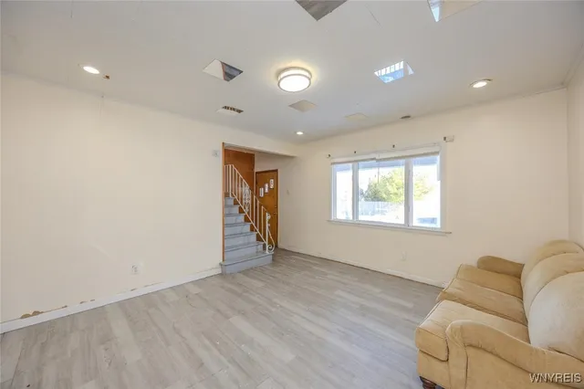 $1,300 | 62 Sweet Avenue, Buffalo, NY 14212