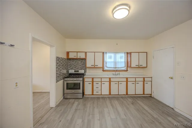 $1,300 | 62 Sweet Avenue, Buffalo, NY 14212