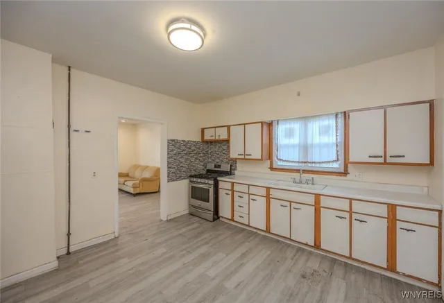 $1,300 | 62 Sweet Avenue, Buffalo, NY 14212