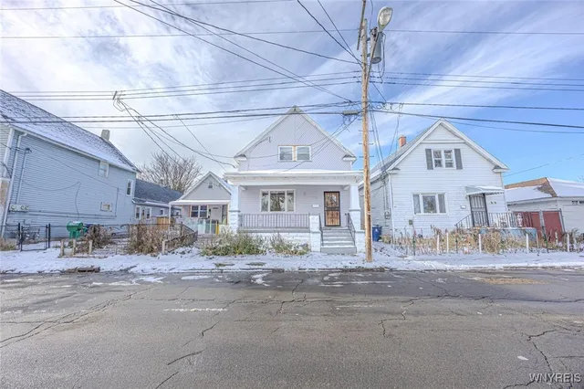 $1,300 | 62 Sweet Avenue, Buffalo, NY 14212
